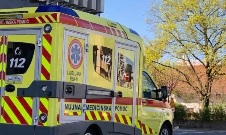 V eksploziji na Vrhniki ena oseba umrla, dve huje poškodovani