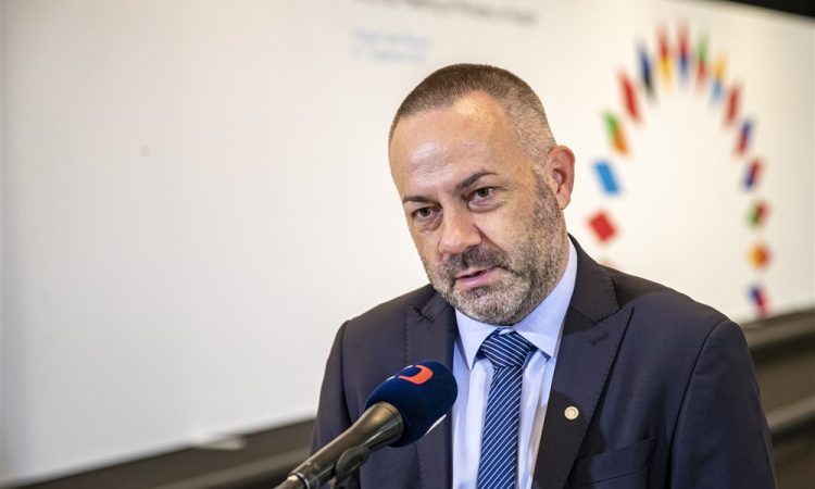 ESS o predlogu zakona o digitalizaciji v zdravstvu in izhodiščih za strukturno prenovo ZZZS