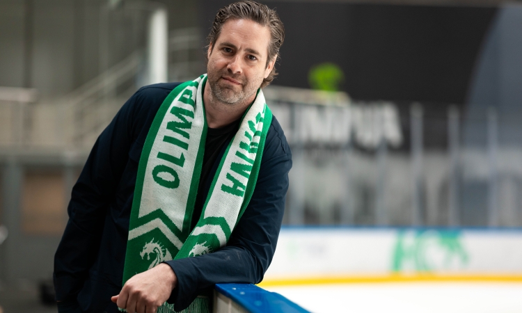 Ben Cooper novi glavni trener HK Olimpija Ljubljana