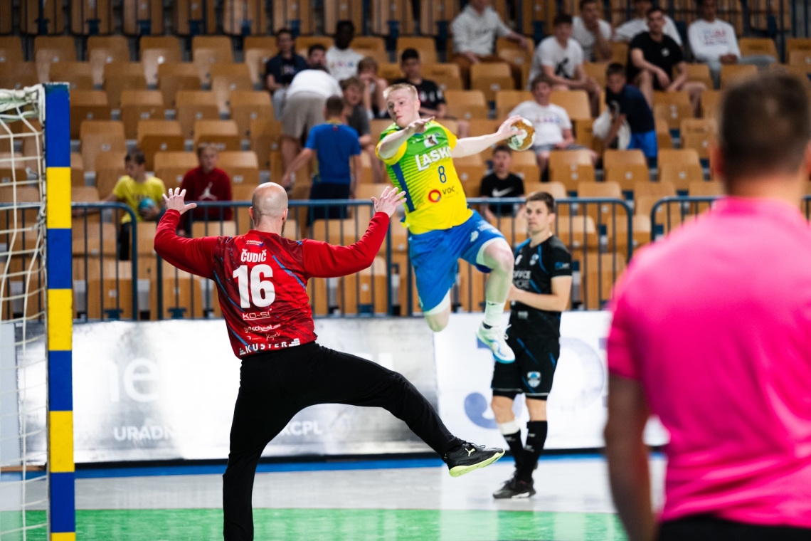 Rokometaši Celja Pivovarne Laško so premagali Slovenj Gradec s 35:31