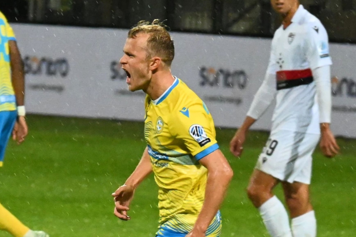 Nogometaši Kopra so premagali Primorje z 2:0