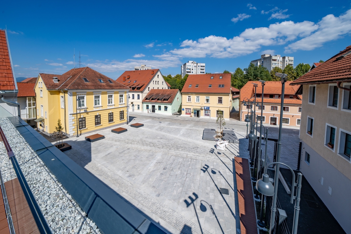Velenje pripravlja dodatno osenčenje in ozelenitev trga v Starem Velenju