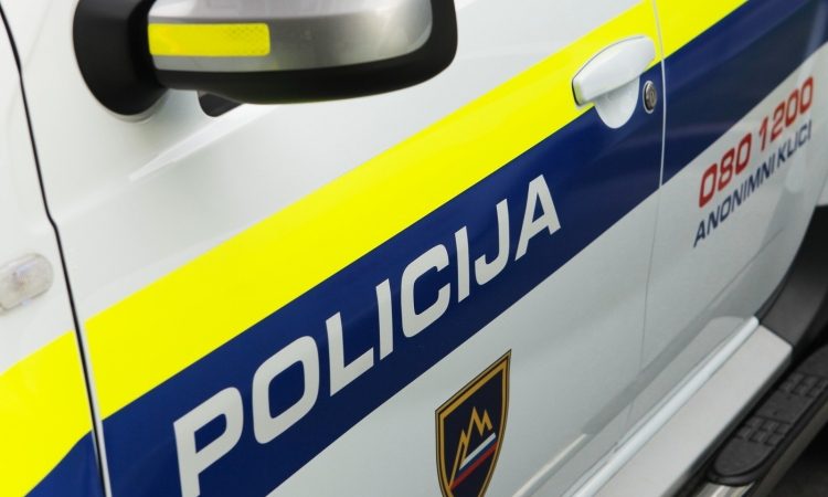 Policija išče očividce prometne nesreče s pobegom v Mariboru