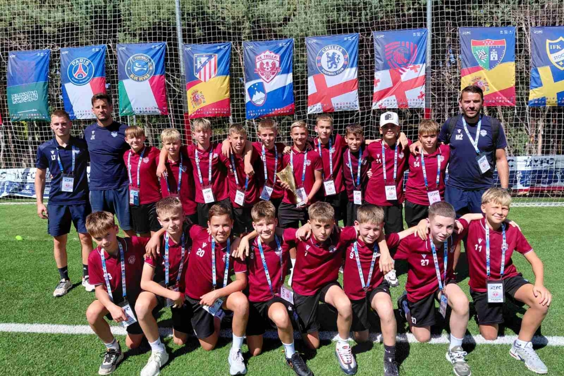 Mladi Triglavani navdušili z borbeno igro na turnirju v Madridu