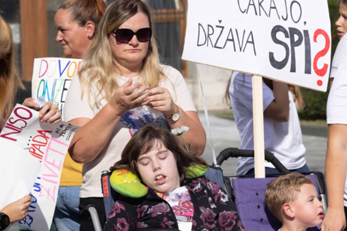 ZZZS zavrača očitke društva Viljem Julijan o zdravilih za redke bolezni