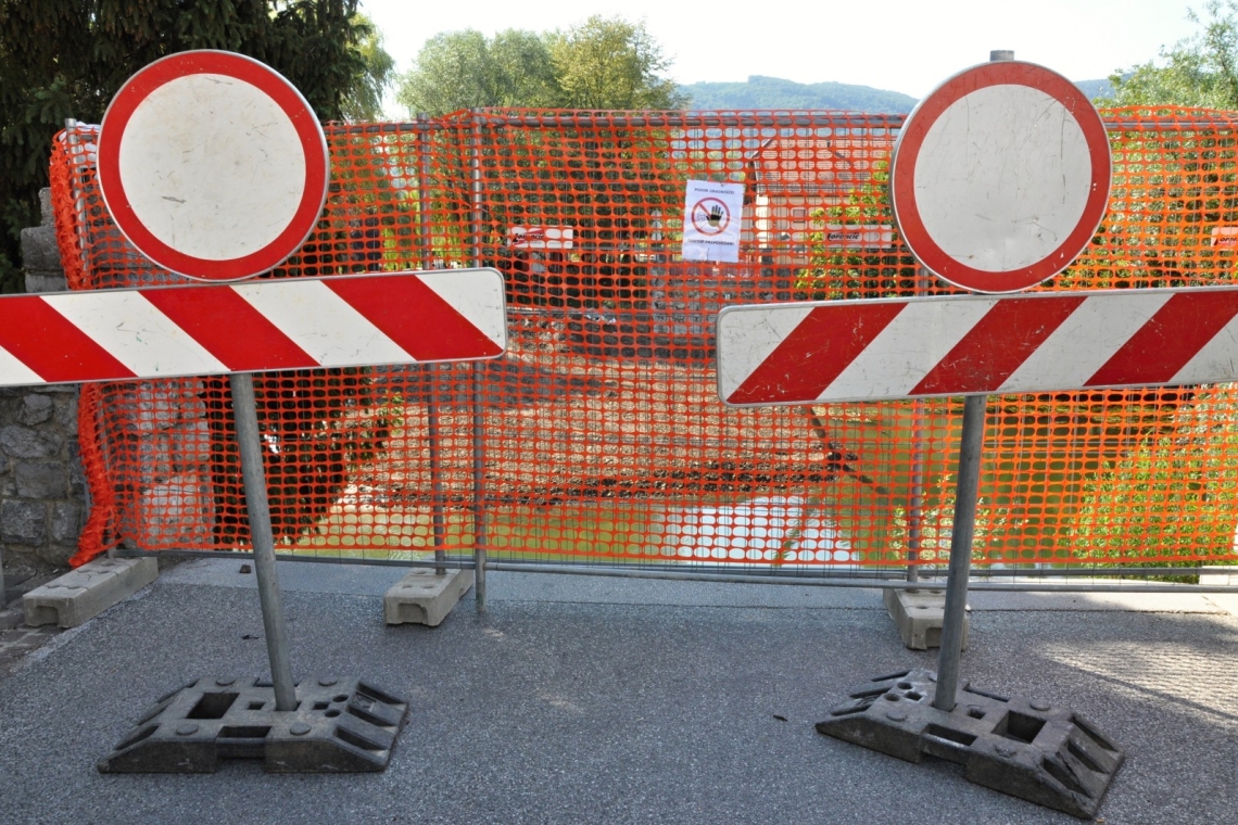 Ta konec tedna popolna zapora ceste pod Joštom