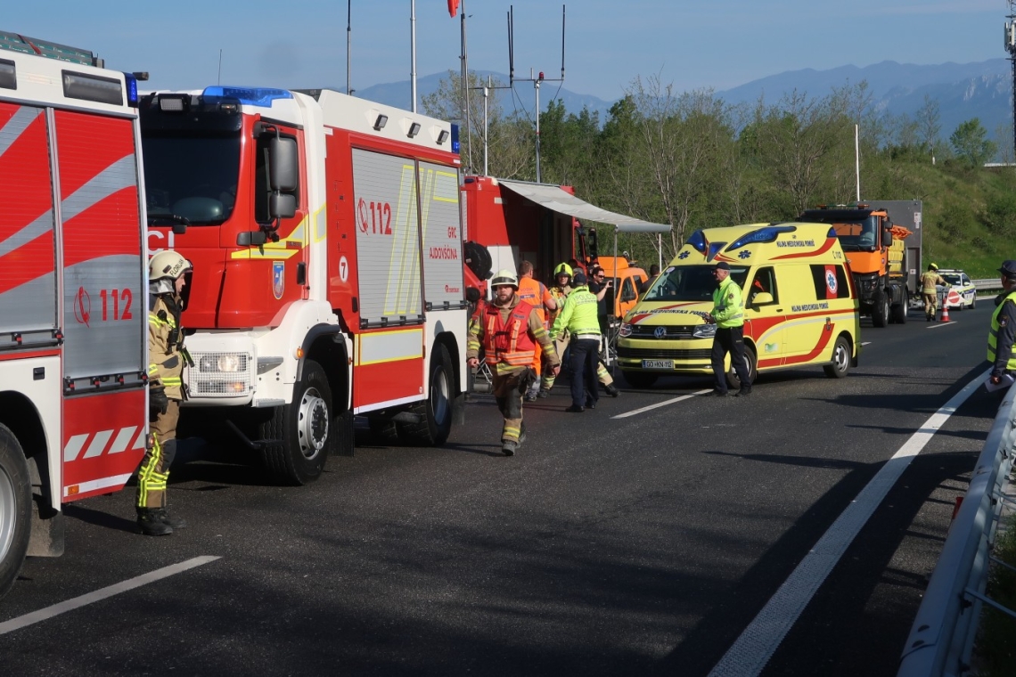 Požar v Rušah, prebivalcem svetujejo naj ostanejo v zaprtih prostorih