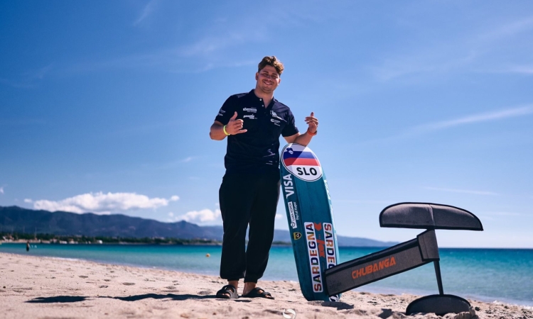 Toni Vodišek po prvem dnevu SP na četrtem mestu