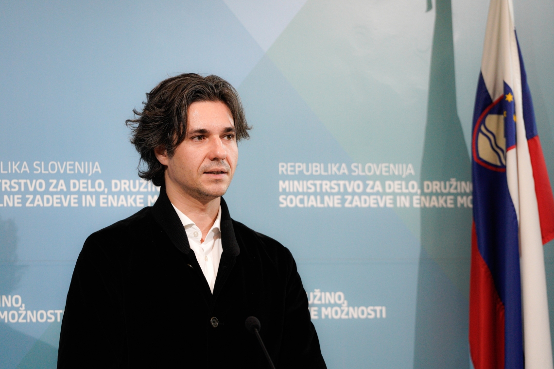 Mesec uradno napovedal kandidaturo za sokoordinatorja Levice in potrdil zavezništvo z Vesno