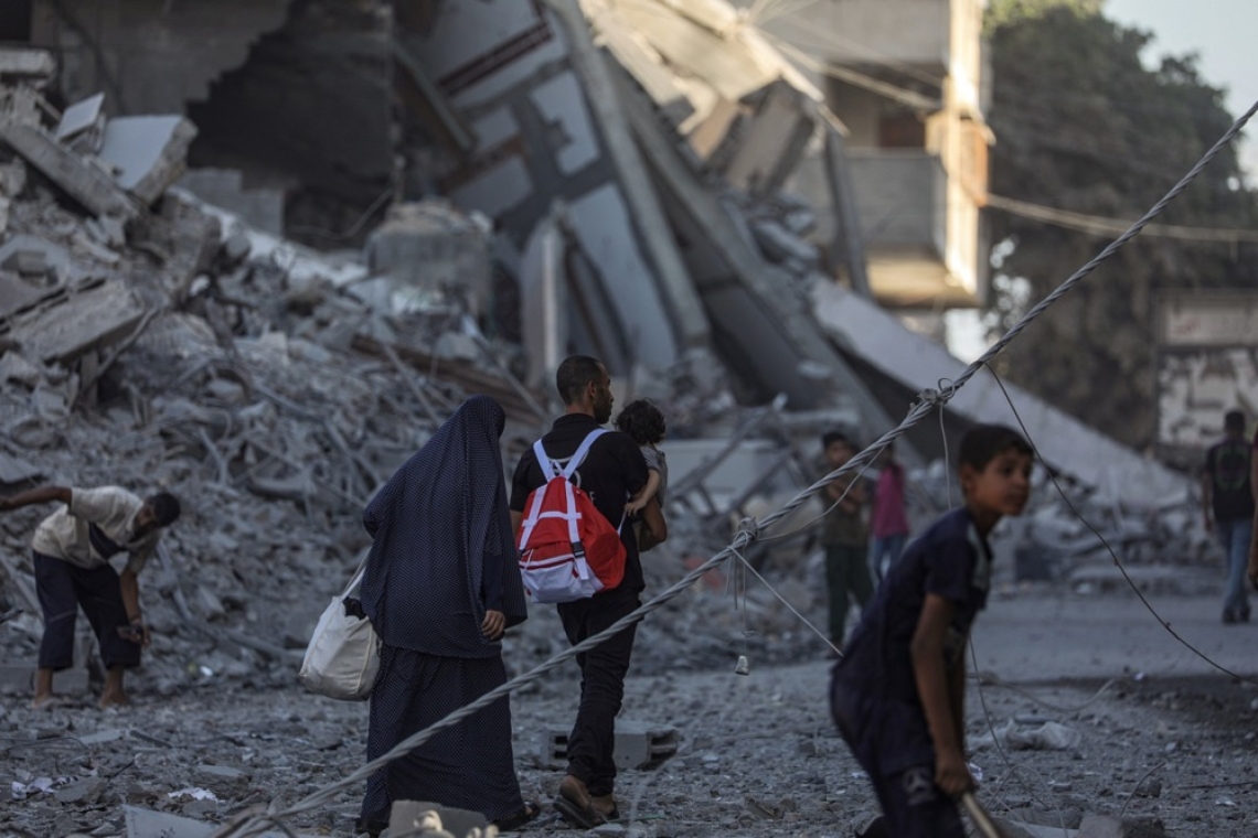 Rdeči križ zaradi izraelskega bombardiranja zapušča mesto Gaza, Izrael izdal zadnje opozorilo civilistom