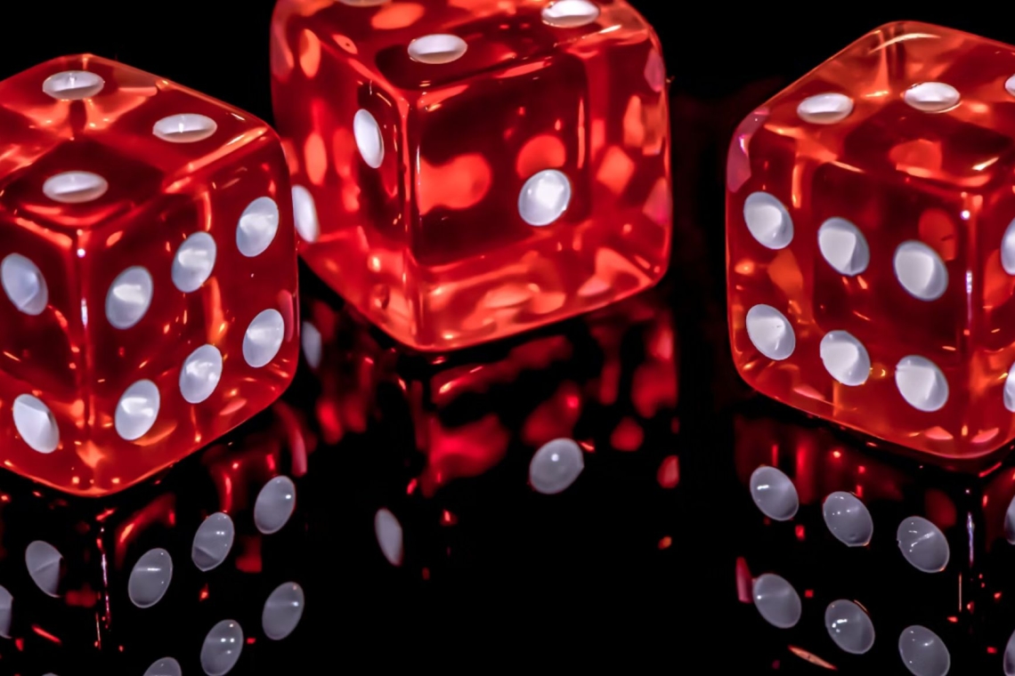 Kako spletne igralnice privabljajo nove igralce?