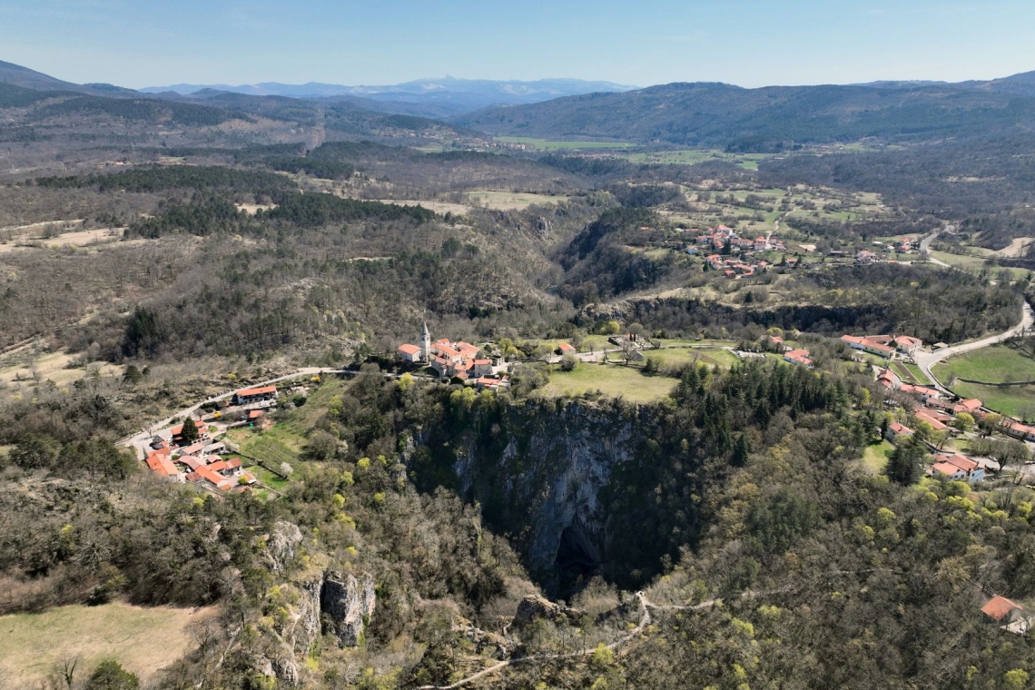 Unescovo biosferno območje Kras preimenovano v Škocjanske jame in razširjeno na štiri občine