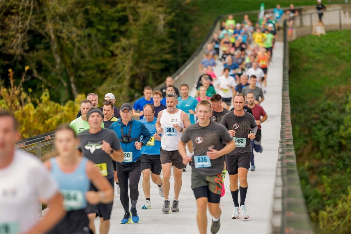 Novo mesto bo prvi oktobrski vikend teklo – prihaja osmi Novomeški polmaraton