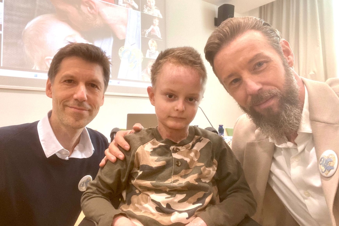 ZZZS naj omogoči Milošu gensko zdravljenje, podpora tudi skladu za redke bolezni