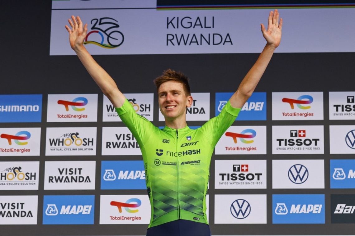 Pogačar z novo samostojno vožnjo do zmage v Vareseju