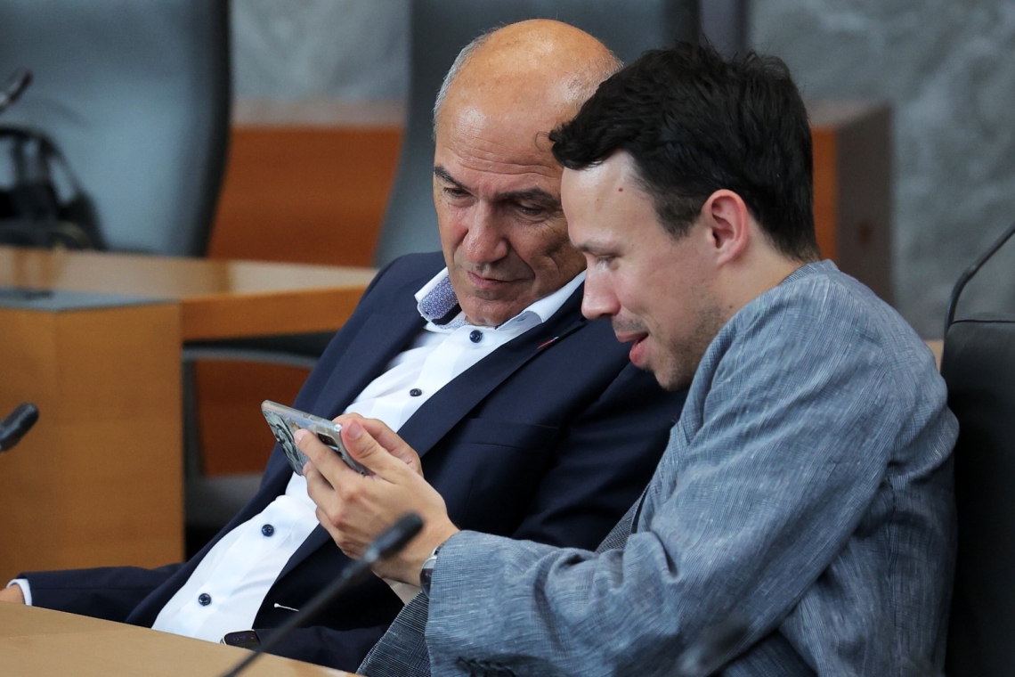 SDS vladi predlaga vzpostavitev sistema za zdravljenje otrok z redkimi boleznimi