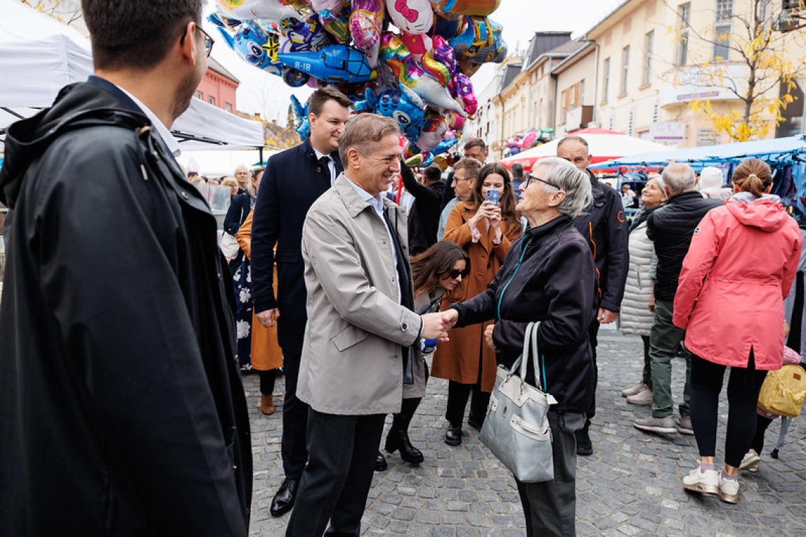 Golob v Pomurju: vlaganja v zdravstvo, stanovanja in gospodarstvo so namenjena ljudem