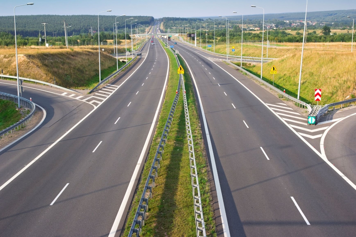 Letne elektronske vinjete bodo veljale štiri mesece dlje