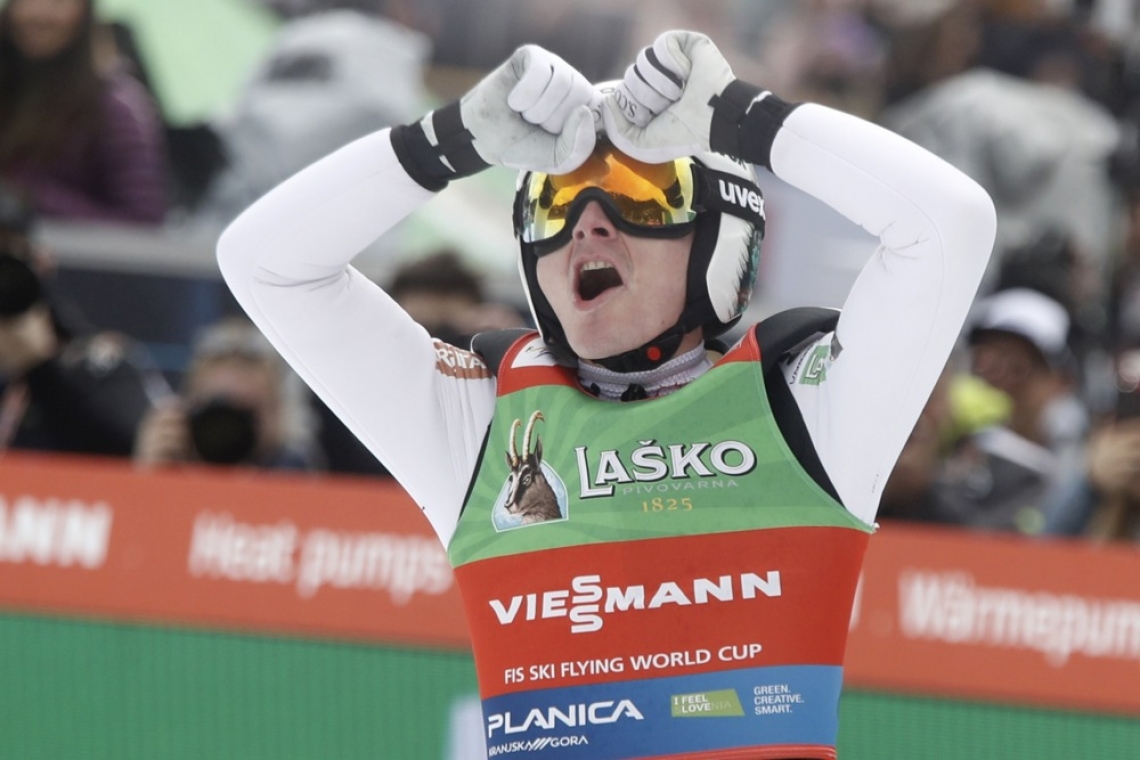 Domen Prevc danes tretji v Klingenthalu