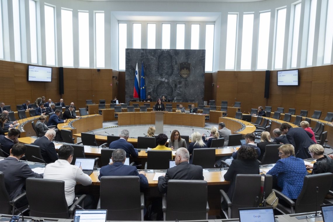 Prednik zapustil državni zbor, nasledila ga bo Janja Rednjak