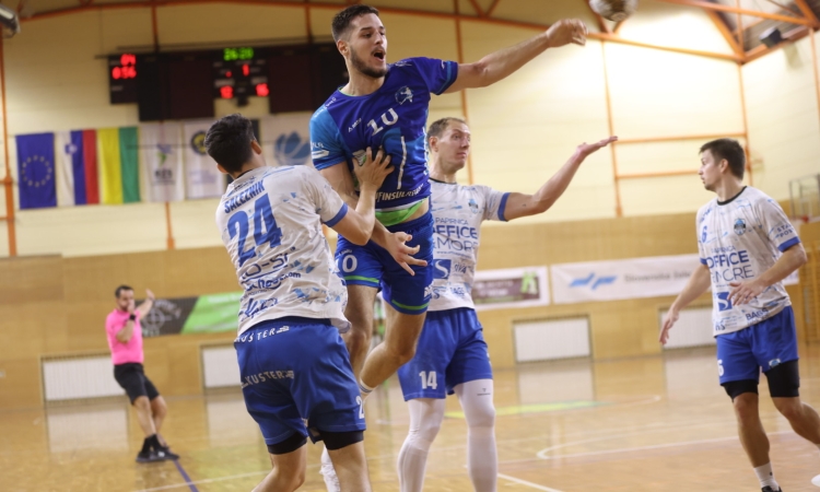 Slovenj Gradec do pomembne zmage v Škofji Loki, Čudić blestel v vratih