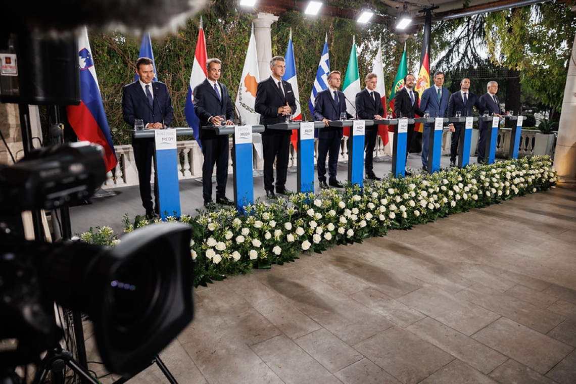 Golob gostil vrh sredozemskih držav MED9 v Portorožu