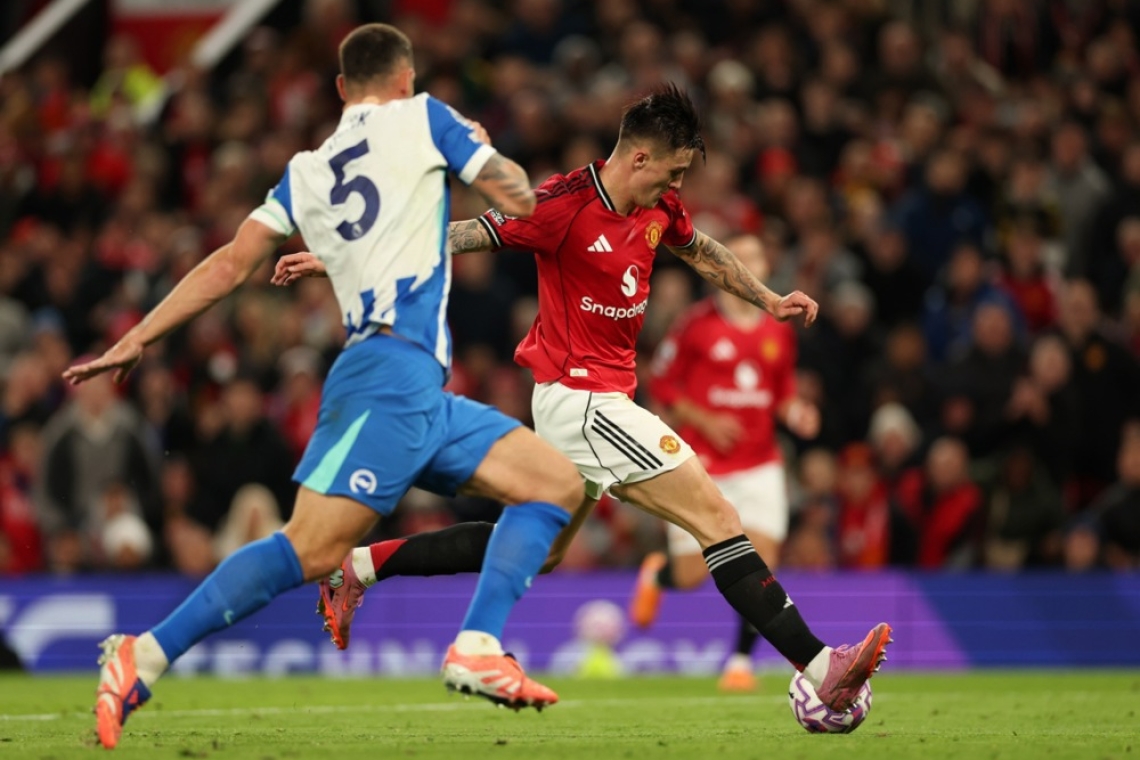 United boljši od Brightona, Šešku prva asistenca