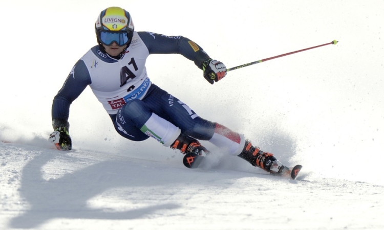 Kranjec deveti na uvodu, Odermatt do tretje zmage v Söldnu