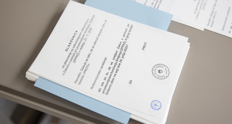 Predčasno glasovalo 2,11 odstotka volivcev na referendumu o pomoči pri prostovoljnem končanju življenja