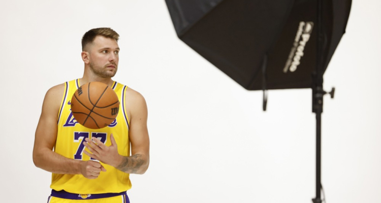 Dončić razdrl zaroko in začel pravni spor za stik z hčerkama