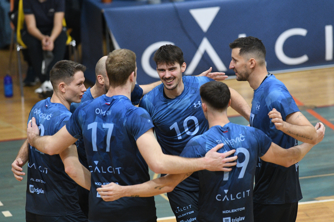 Začenja se finale odbojkarskega prvenstva