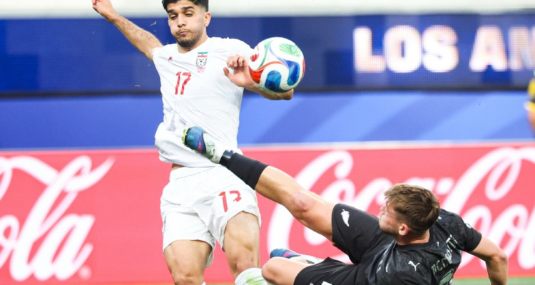 Iran do točke z Novo Zelandijo, Urugvaj s Savdsko Arabijo